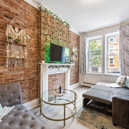 Minutes To Nyc Sleeps 5 Apartment Hoboken Exterior photo