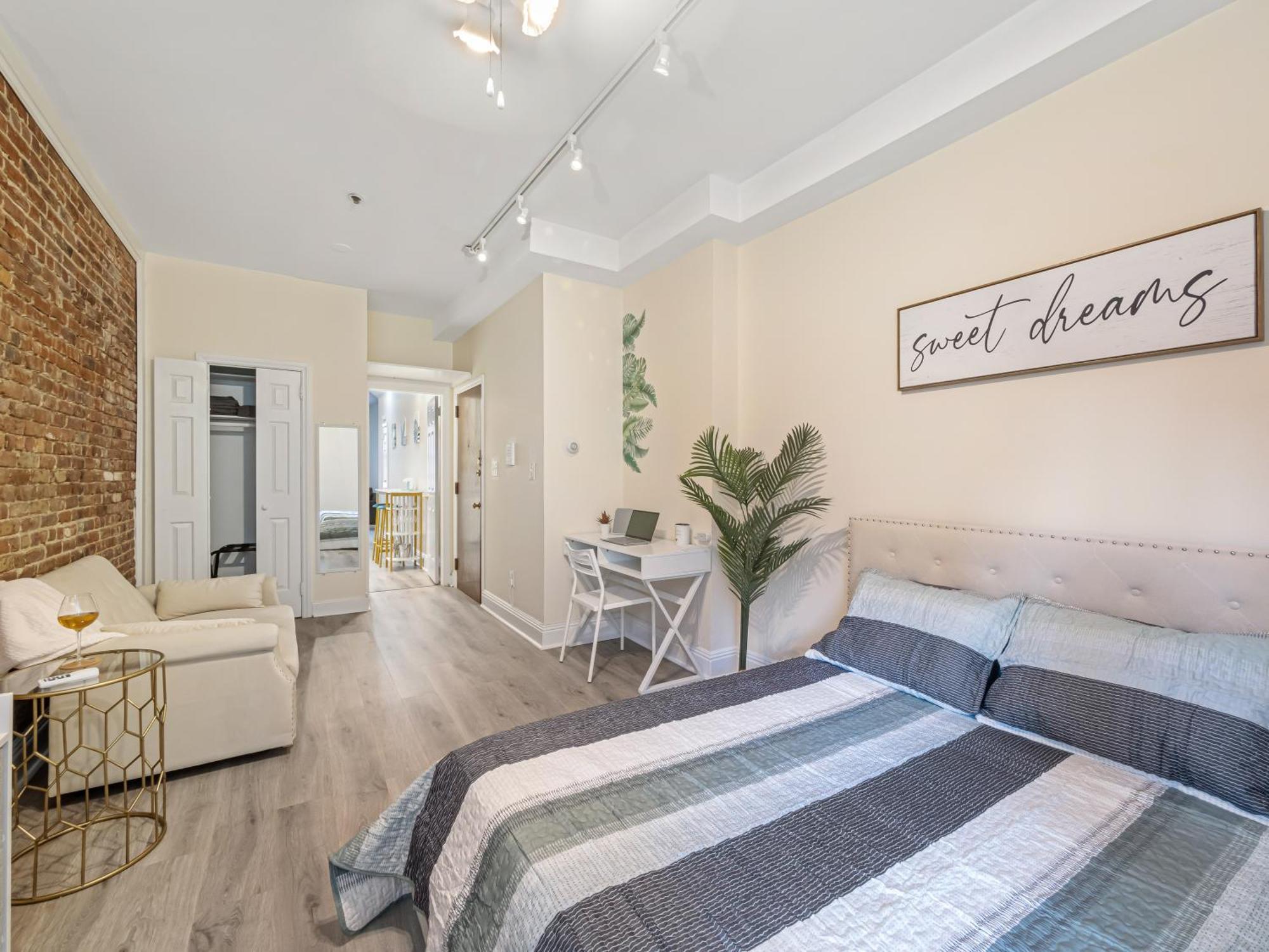 Minutes To Nyc Sleeps 5 Apartment Hoboken Exterior photo