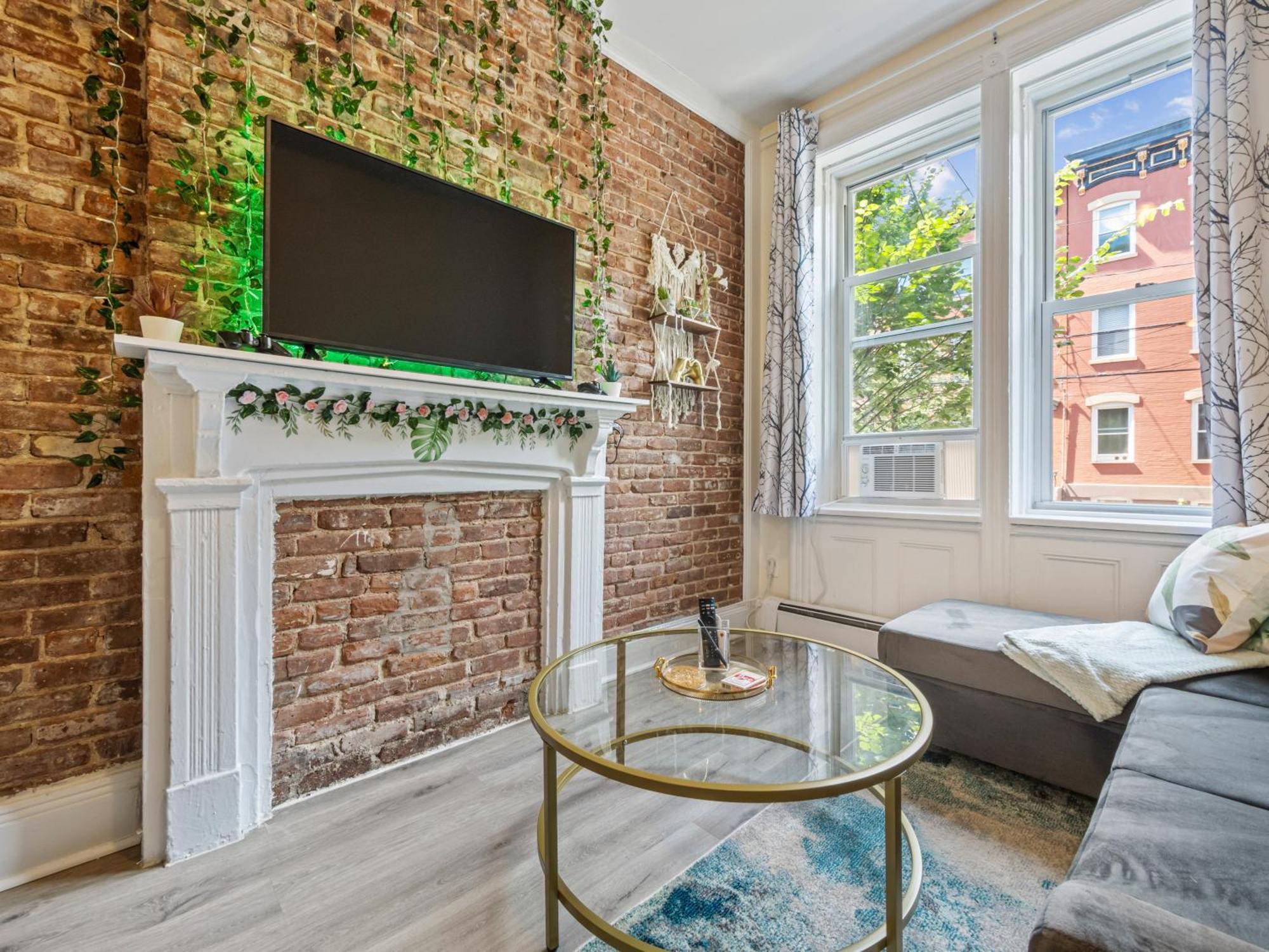 Minutes To Nyc Sleeps 5 Apartment Hoboken Exterior photo